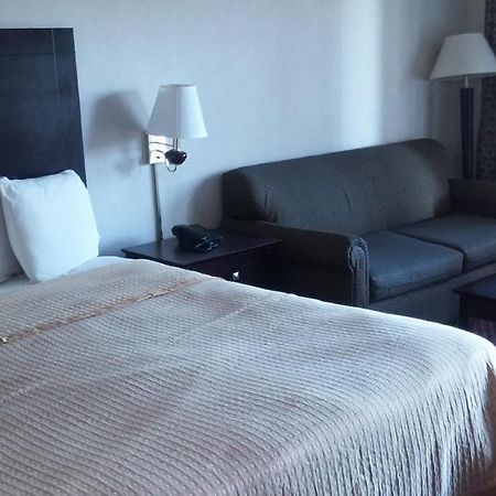 Deerfield Inn ไบลธ์วิลล์ ภายนอก รูปภาพ