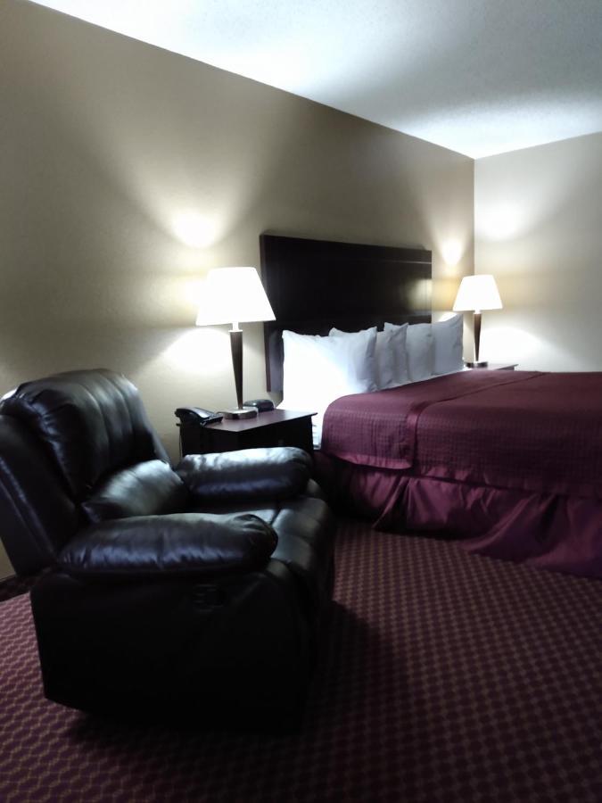 Deerfield Inn ไบลธ์วิลล์ ภายนอก รูปภาพ
