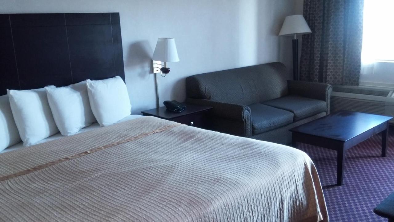Deerfield Inn ไบลธ์วิลล์ ภายนอก รูปภาพ
